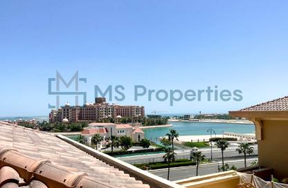 Apartment - 2 Bedrooms - 3 Bathrooms for sale in West Porto Drive - Porto Arabia - The Pearl Island - Doha