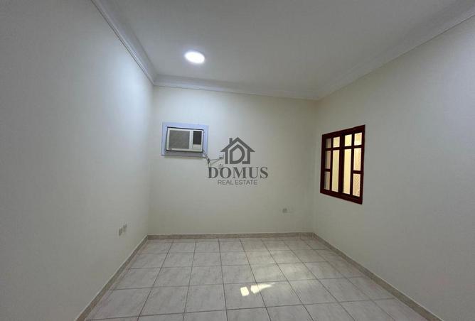 1005710 - Property Image 2