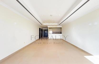 Apartment - Studio - 1 for rent in West Porto Drive - Porto Arabia - The Pearl Island - Doha