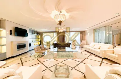 (بنتهاوس  (روف - 7 غرف نوم - 8 حمامات للايجار في فيفا غرب - فيفا بحرية - جزيرة اللؤلؤة - الدوحة