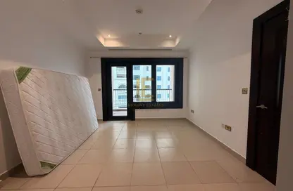 Apartment - 2 Bedrooms - 2 Bathrooms for rent in West Porto Drive - Porto Arabia - The Pearl Island - Doha