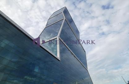 Apartment - 1 Bedroom - 2 Bathrooms for sale in Zig Zag Tower B - Zig Zag Towers - West Bay - Doha