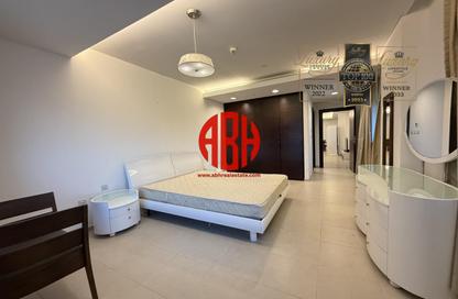 Apartment - 1 - 2 for rent in Viva East - Viva Bahriyah - The Pearl Island - Doha