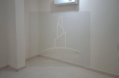 Apartment - 2 Bedrooms - 2 Bathrooms for rent in Muntazah 7 - Al Muntazah - Doha