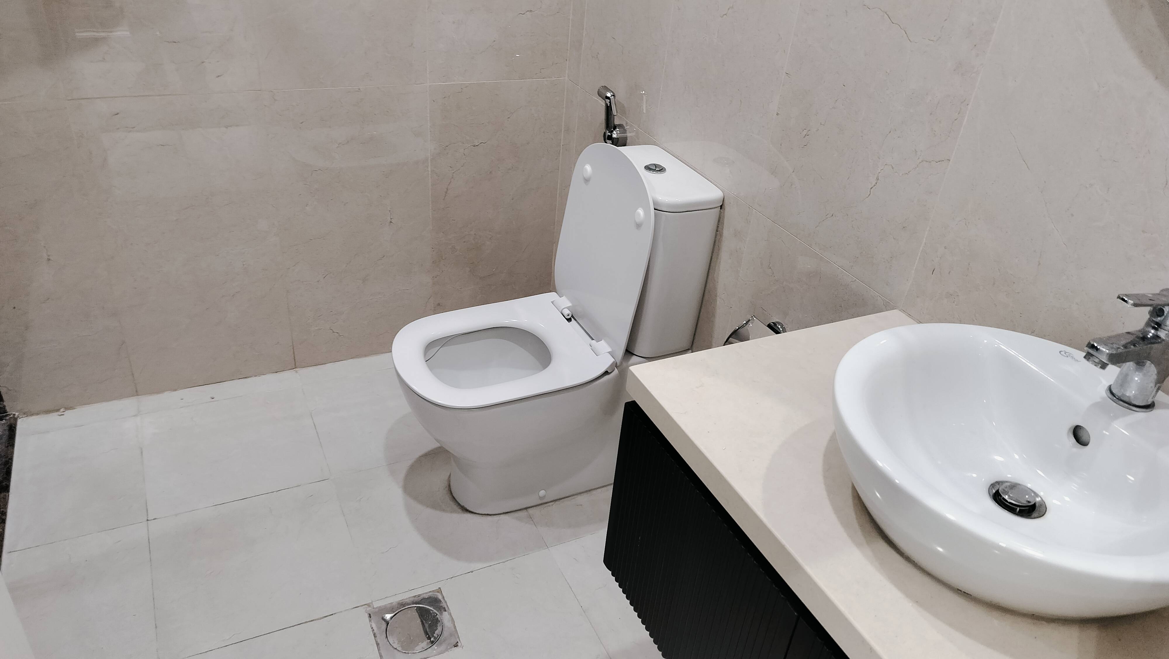 NEW BRAND APT FOR RENT 2 BHK I FF I EXL I POOL GYM thumbnail 12