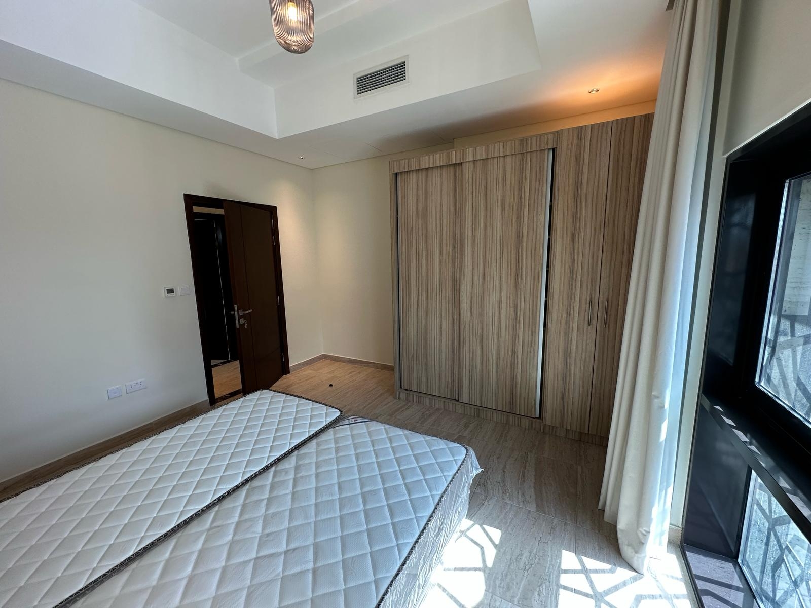 Luxury Apartment available offer price thumbnail 11