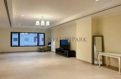 Apartment - 1 Bedroom - 2 Bathrooms for rent in Porto Arabia Townhouses - Porto Arabia - The Pearl Island - Doha Apartment - 1 Bedroom - 2 Bathrooms for rent in Porto Arabia Townhouses - Porto Arabia - The Pearl Island - Doha
