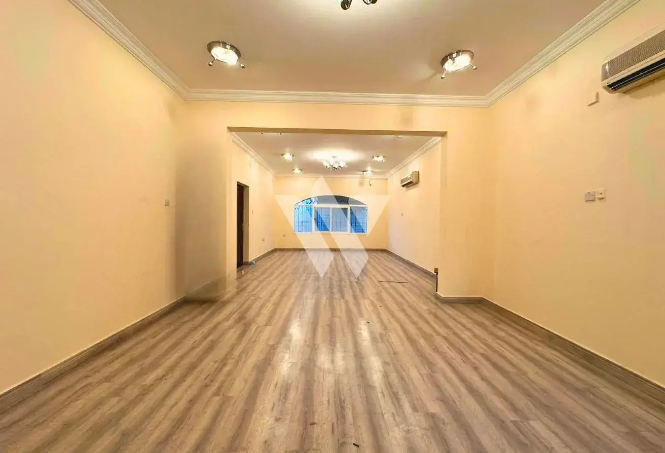 56774073 - Property Main Image