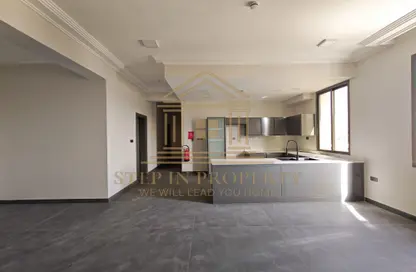 شقة - 2 غرف نوم - 3 حمامات للايجار في قلعة جاردن - فريج بن عمران - الدوحة شقة - 2 غرف نوم - 3 حمامات للايجار في قلعة جاردن - فريج بن عمران - الدوحة