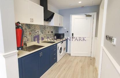 Apartment - Studio - 1 Bathroom for rent in Bin Al Sheikh Towers - Al Mirqab Al Jadeed - Doha