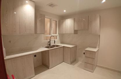 Apartment - 2 Bedrooms - 2 Bathrooms for rent in Al Mansoura - Al Mansoura - Doha