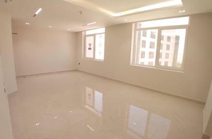 Apartment - 2 Bedrooms - 2 Bathrooms for rent in Al Mansoura - Al Mansoura - Doha
