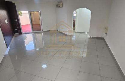 مجمع سكني - 2 غرف نوم - 2 حمامات للايجار في شارع  بو هامو - أبو هامور - الدوحة