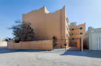 Labor Camp - Studio - 5 Bathrooms for sale in Industrial Area 4 - Industrial Area - Industrial Area - Doha