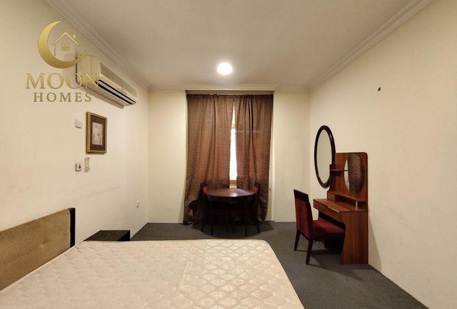 54396104 - Property Image 2