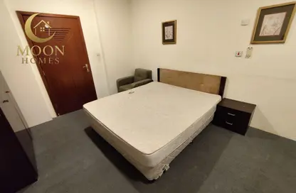 Apartment - 1 Bedroom - 1 Bathroom for rent in Umm Ghuwailina 4 - Umm Ghuwailina - Doha