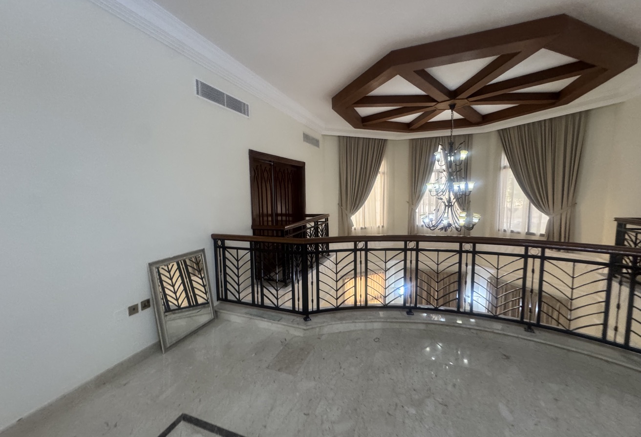 LAGOONA Semi Furnished 5 Bedroom Villa with Maid thumbnail 29