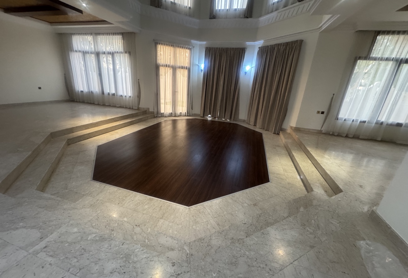 LAGOONA Semi Furnished 5 Bedroom Villa with Maid thumbnail 5