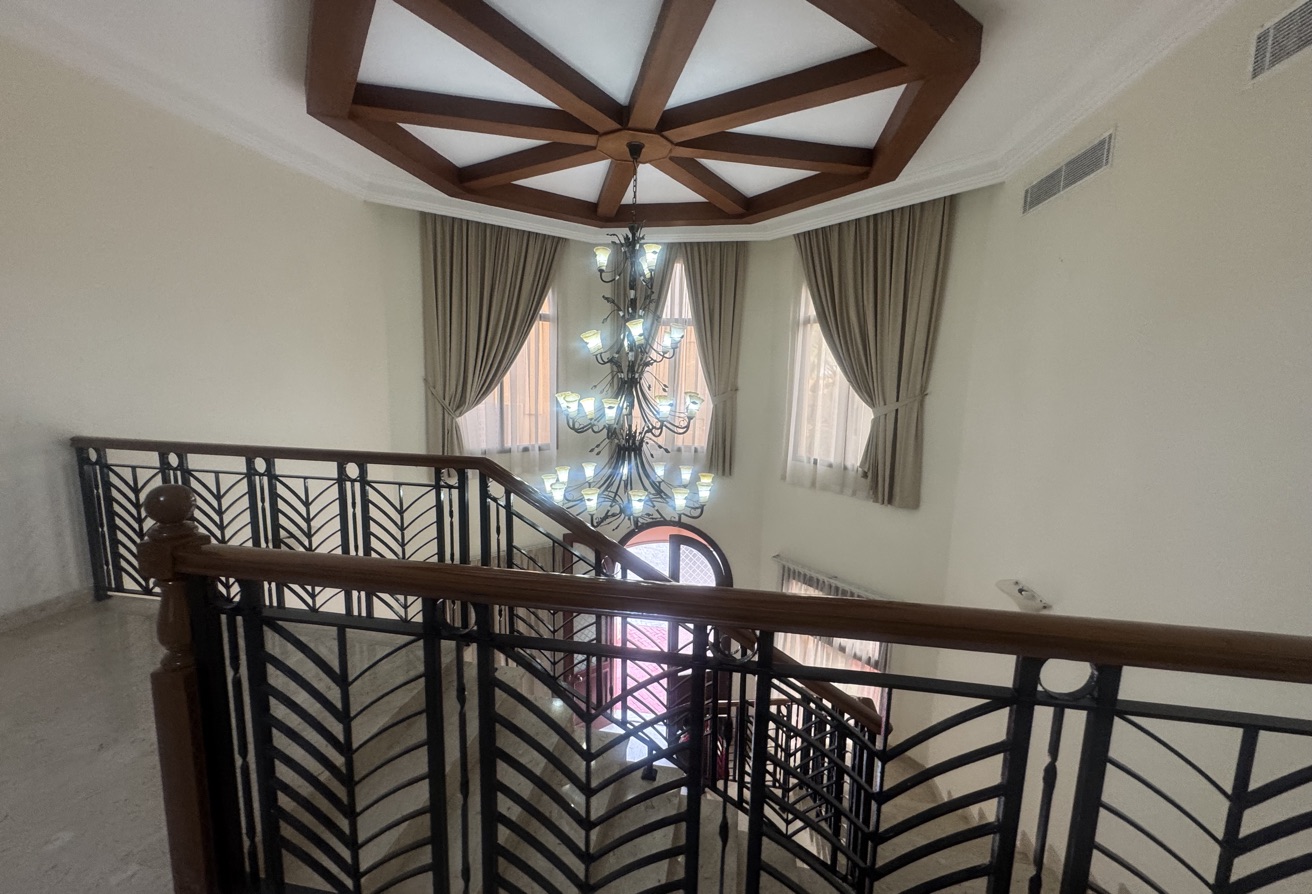 LAGOONA Semi Furnished 5 Bedroom Villa with Maid thumbnail 25