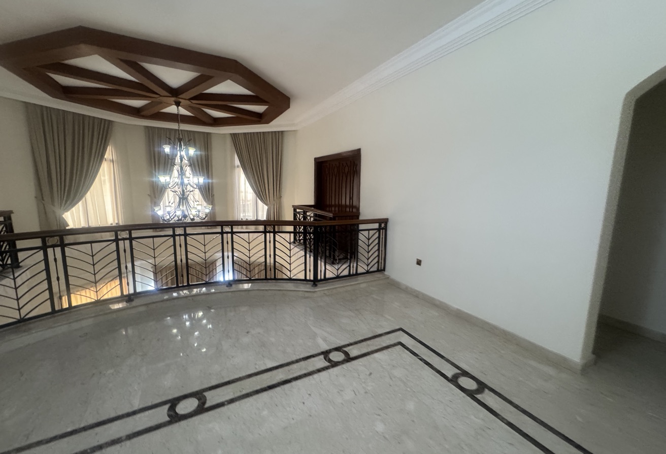 LAGOONA Semi Furnished 5 Bedroom Villa with Maid thumbnail 30