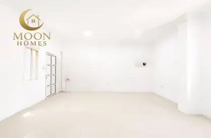 Apartment - Studio - 1 Bathroom for rent in Umm Ghuwailina 4 - Umm Ghuwailina - Doha Apartment - Studio - 1 Bathroom for rent in Umm Ghuwailina 4 - Umm Ghuwailina - Doha