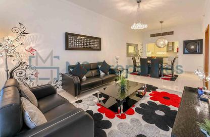 Apartment - 2 Bedrooms - 3 Bathrooms for rent in Viva West - Viva Bahriyah - The Pearl Island - Doha
