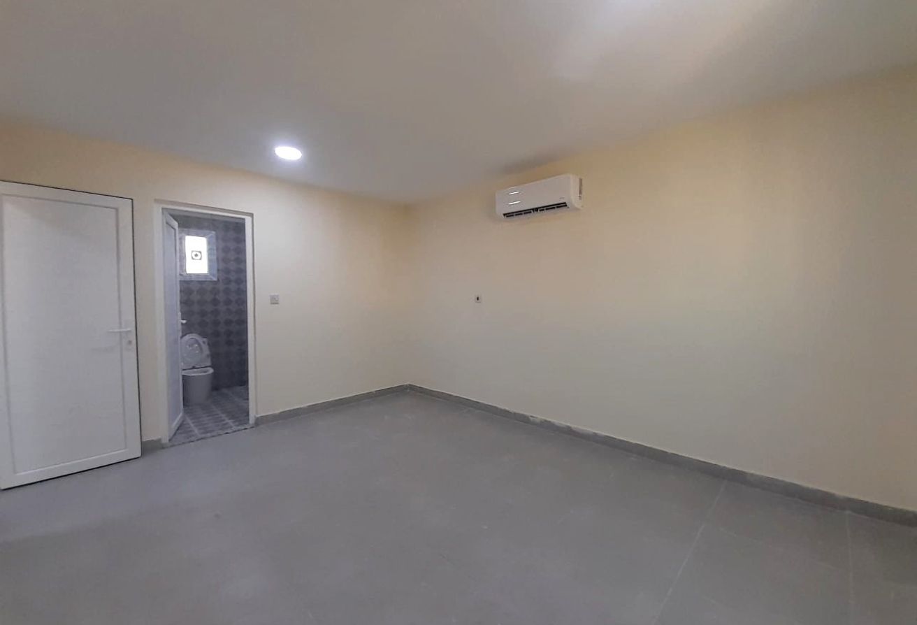 WONDERFUL 2 BEDROOMS PENTHOUSE | KHARAMAA INCLUDED - apartment in Old Airport Residential Apartments