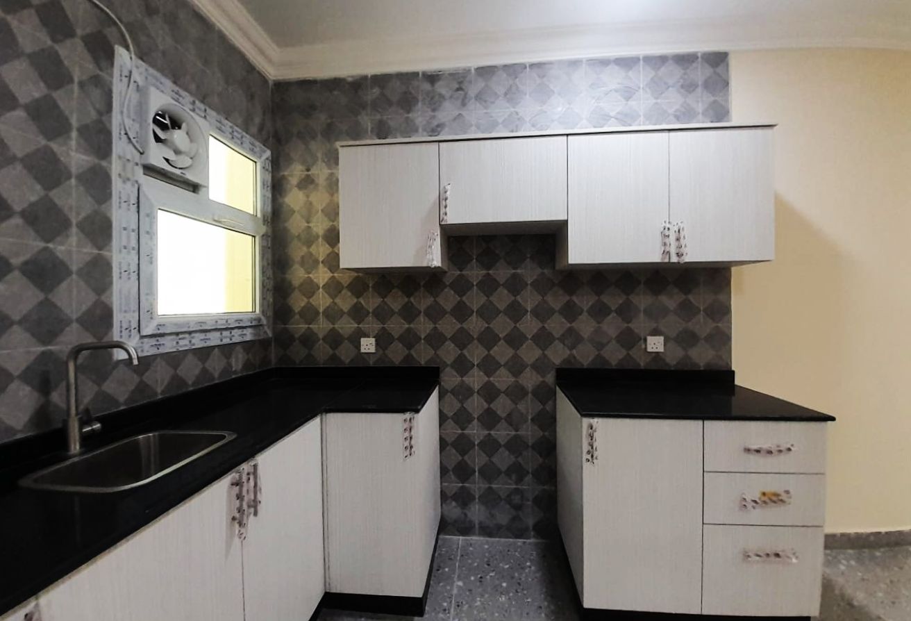 WONDERFUL 2 BEDROOMS PENTHOUSE | KHARAMAA INCLUDED - apartment in Old Airport Residential Apartments