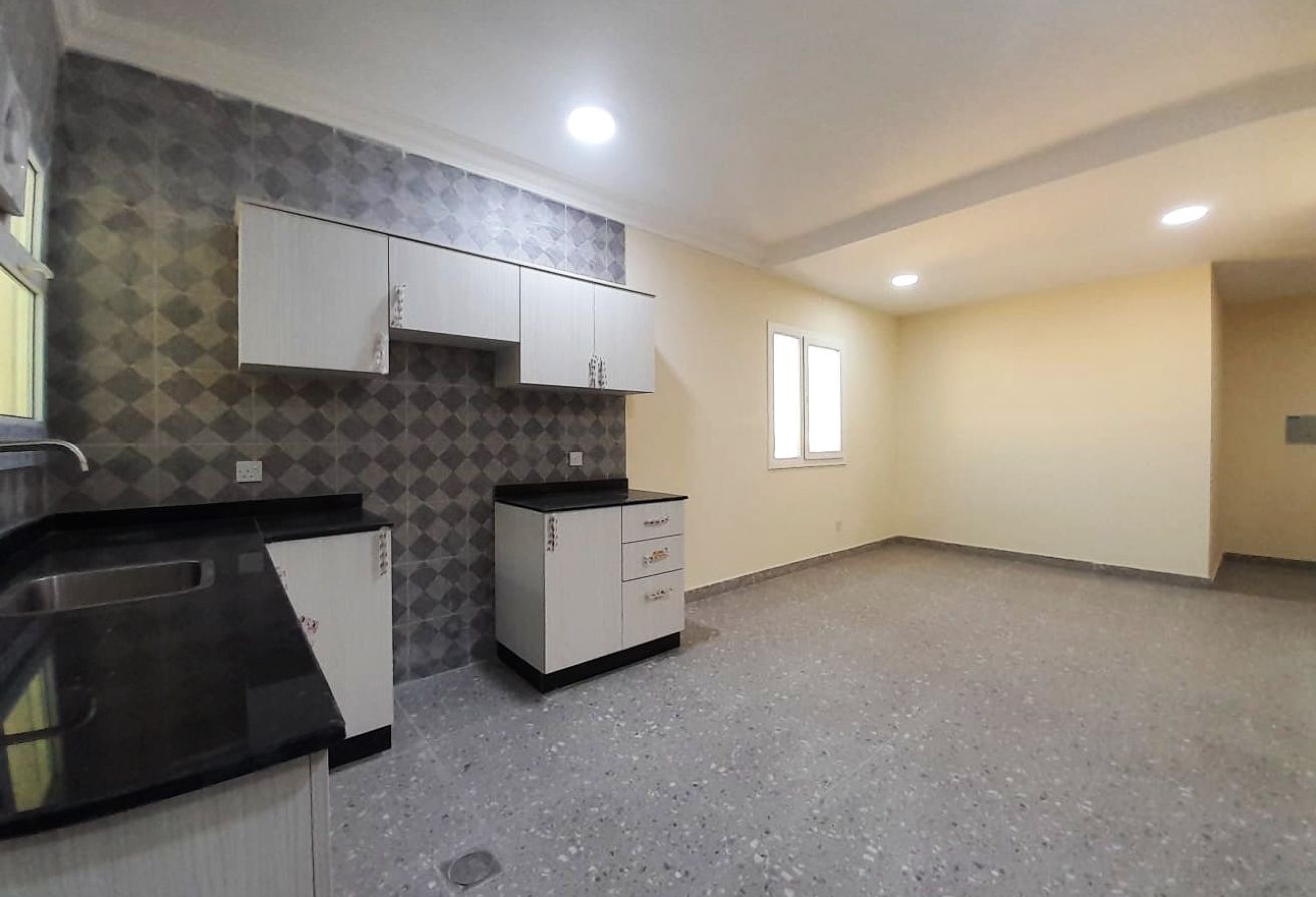 WONDERFUL 2 BEDROOMS PENTHOUSE | KHARAMAA INCLUDED - apartment in Old Airport Residential Apartments