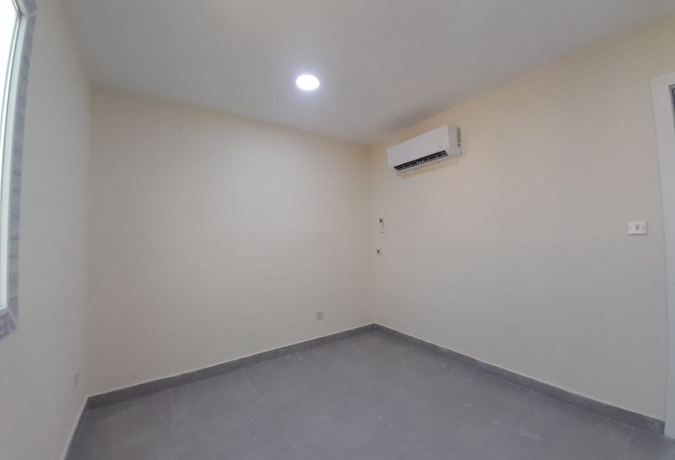 WONDERFUL 2 BEDROOMS PENTHOUSE | KHARAMAA INCLUDED - apartment in Old Airport Residential Apartments