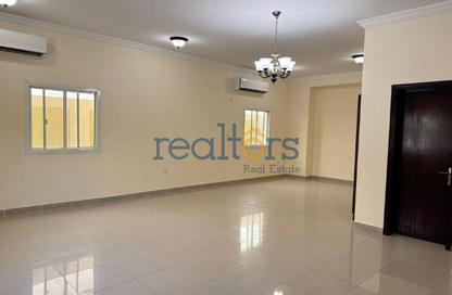 Compound - 5 Bedrooms - 5 Bathrooms for rent in Bu Hamour Street - Abu Hamour - Doha