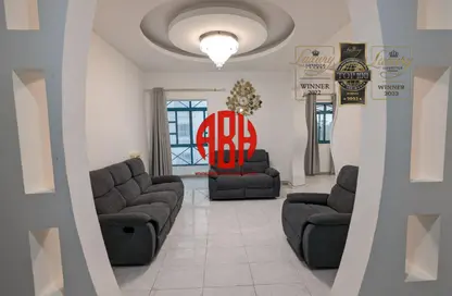 Apartment - 2 Bedrooms - 1 Bathroom for rent in Ramada Commercial Building - Al Rawabi Street - Al Muntazah - Doha Apartment - 2 Bedrooms - 1 Bathroom for rent in Ramada Commercial Building - Al Rawabi Street - Al Muntazah - Doha