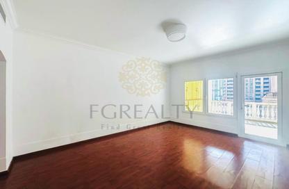 Apartment - 2 Bedrooms - 4 Bathrooms for rent in West Porto Drive - Porto Arabia - The Pearl Island - Doha