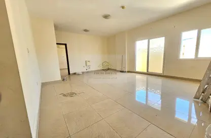 Apartment - 2 Bedrooms - 2 Bathrooms for rent in Al Muntazah Street - Al Muntazah - Doha