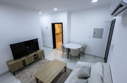 Apartment - 2 - 2 for rent in Al Mansoura - Al Mansoura - Doha