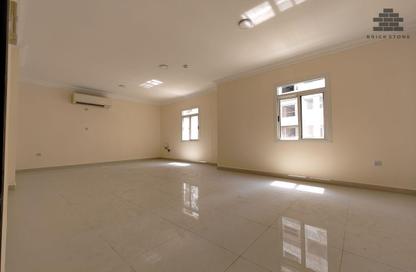 Apartment - 3 Bedrooms - 3 Bathrooms for rent in Al Sadd Road - Al Sadd - Doha Apartment - 3 Bedrooms - 3 Bathrooms for rent in Al Sadd Road - Al Sadd - Doha