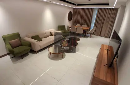 Apartment - 2 Bedrooms - 3 Bathrooms for rent in West Walk - Al Waab - Doha