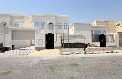 فيلا - 7 - 7+ للبيع في روضة المطر - الدوحة