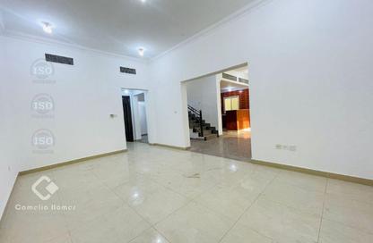 Villa - 4 Bedrooms - 4 Bathrooms for rent in Souk Al gharaffa - Al Gharrafa - Doha
