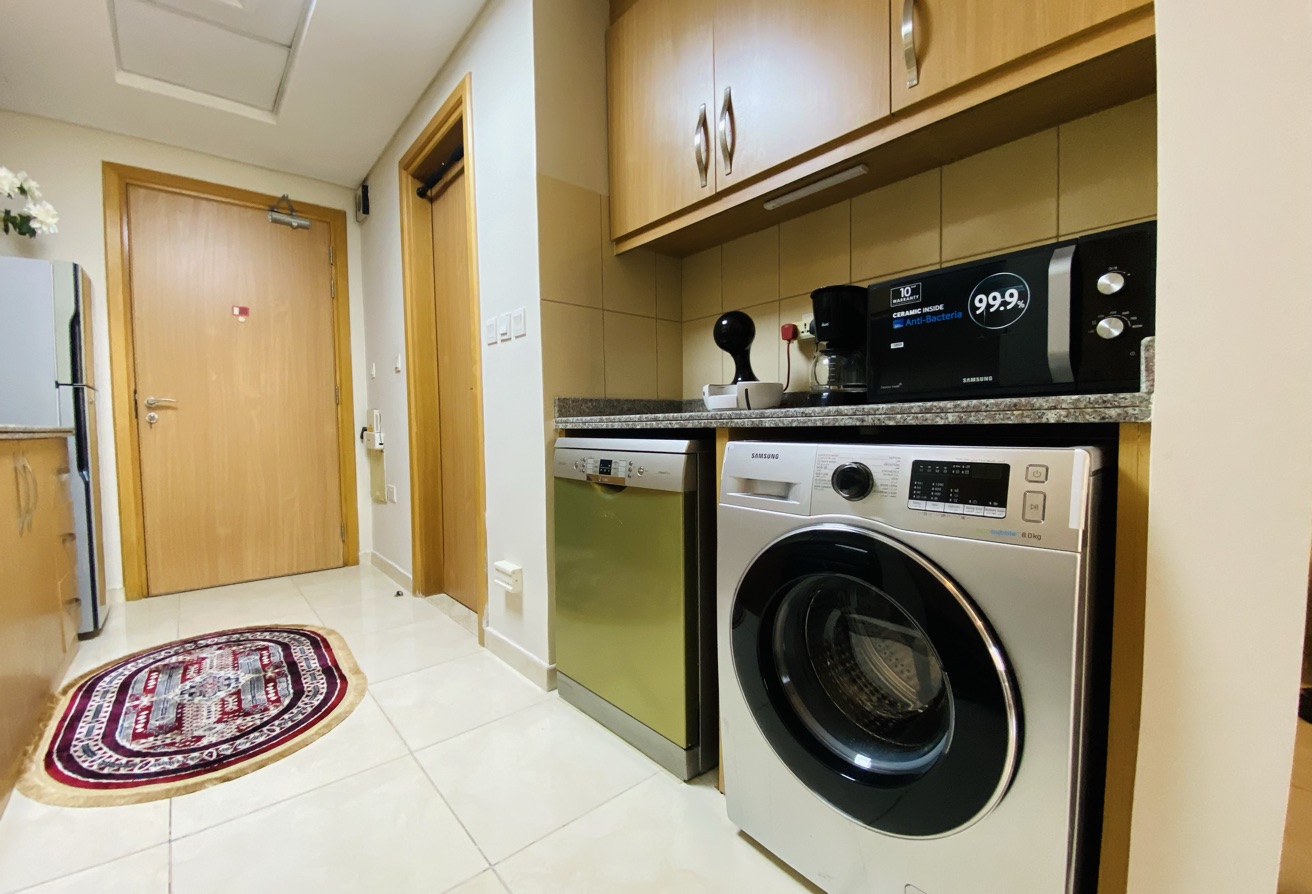 Studio for Rent | Unbeatable Price | Fox Hills thumbnail 4