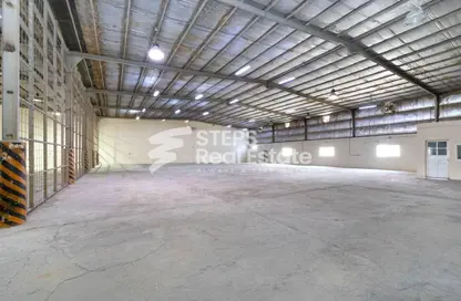 مخزن - استوديو - 8 حمامات للايجار في المنطقة الصناعية 1 - المنطقة الصناعية - الدوحة