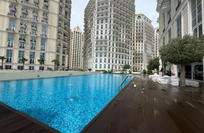Apartment - 2 Bedrooms - 3 Bathrooms for rent in Floresta Gardens - Floresta Gardens - The Pearl Island - Doha