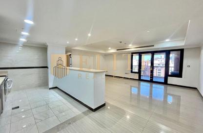 Apartment - 2 Bedrooms - 2 Bathrooms for rent in Porto Arabia Townhouses - Porto Arabia - The Pearl Island - Doha