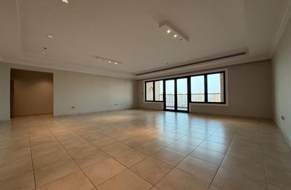 Apartment - 3 - 4 for rent in East Porto Drive - Porto Arabia - The Pearl Island - Doha