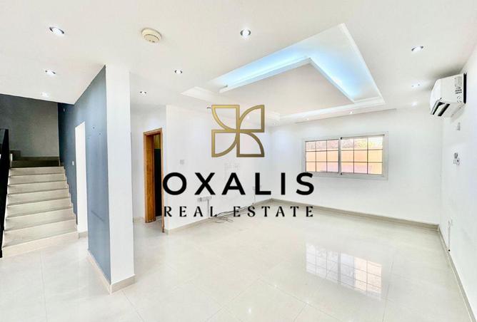 978992 - Property Image 2