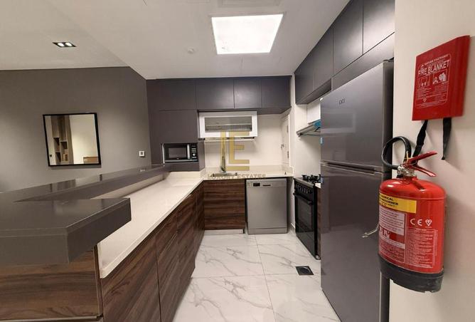 996548 - Property Image 2