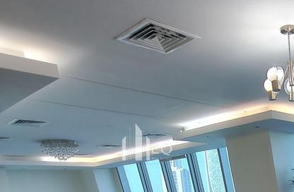 Apartment - 3 Bedrooms - 3 Bathrooms for rent in Zig Zag Tower B - Zig Zag Towers - West Bay - Doha