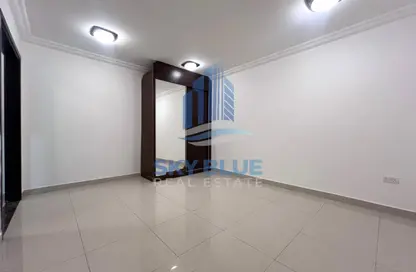 Apartment - 1 Bathroom for rent in Wholesale Market Street - Abu Hamour - Doha