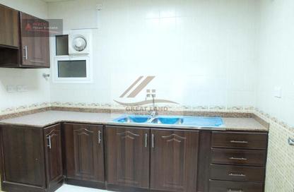 Apartment - 3 Bedrooms - 3 Bathrooms for rent in Muntazah 10 - Al Muntazah - Doha