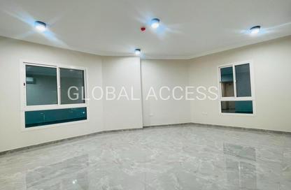Apartment - 2 Bedrooms - 2 Bathrooms for rent in Musheireb - Doha